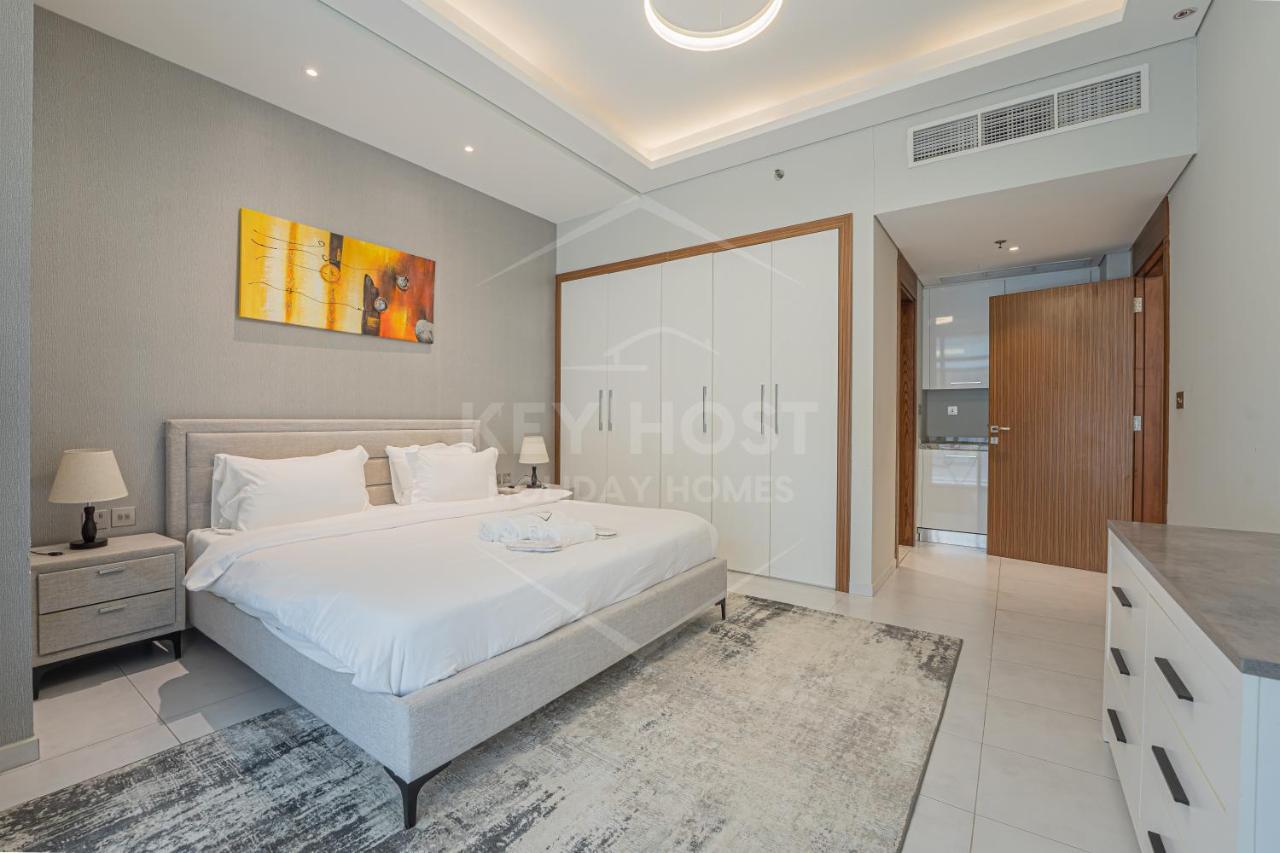 Apartment Keyhost - Spacious 1br With Parking Near Five In Jvc - - Kg10 Dubai